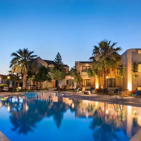 Apart-hotel Nireas 3*